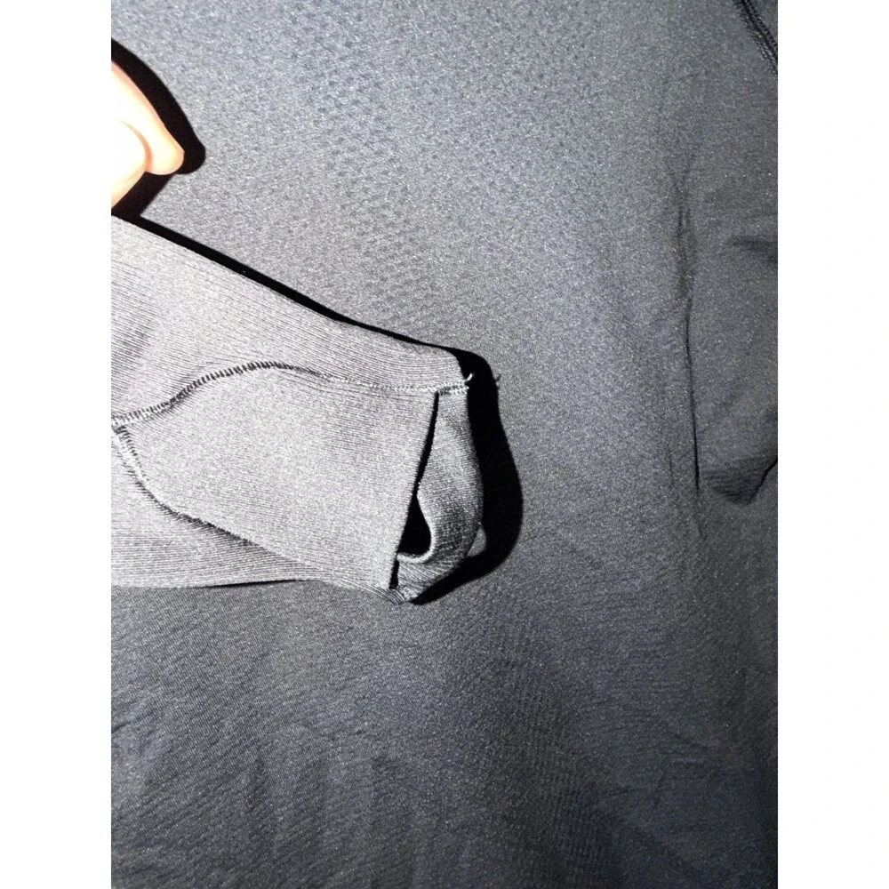 Lululemon Swiftly Tech 2.0 Shirt Size 6 Black Athletic Workout Gym Top
